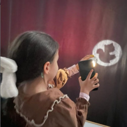 Gölgelerle Oynuyorum Etkinliği