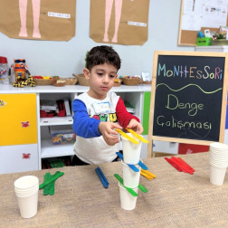 Montessori ile Denge Çalışması