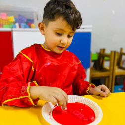 Bugün sınıfımızda küp şeker deneyi yaptık!