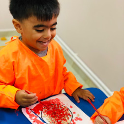 Yaratıcı Sanat Etkinliği: Fasulyelerle Renkli Tasarımlar