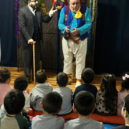 Miniklerimizle Keyifli Bir Tiyatro Buluşması!