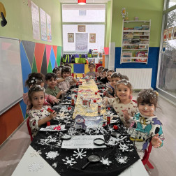 Kış Masalına Yolculuk: Kar Teması Etkinliğimiz!