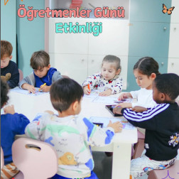 Minik Ellerle Büyük Öğretmenler Günü Kutlaması!