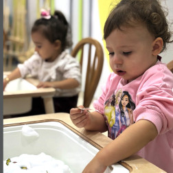 Minik Ellerle Köpük Keşfi!