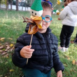 Sonbahar Temalı Doğa Sanatı: Yaprak Adamlar