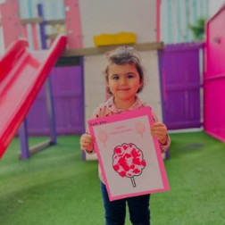 Pembe Temalı Bahar Şenliği