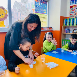 Okulda Sevgi Bağları Güçleniyor Aile Katılımı Etkinliğimiz! 💖🤝 🌟Eğitime Birlikte Yön Veriyoruz