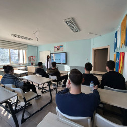 12.⁠ ⁠Sınıflara Yönelik Motivasyon Semineri