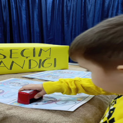 Seçim Sandığı – Demokrasi ve Tercih Bilinci