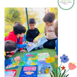 Açık Havada Kitap Okuma Etkinliği