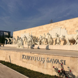 Türk Büyükleri Parkında Keşif Zamanı