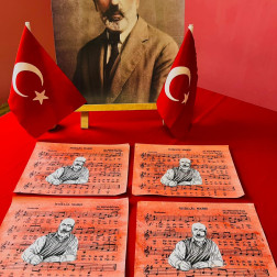 Parlayan Yıldızlar Mehmet Âkif’i Anıyor!