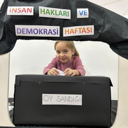 İnsan Hakları ve Demokrasi Haftasını Kutladık!🗳️📚