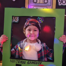 90'LARA YOLCULUK : NEŞELİ BİR GÜN