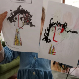 Küçük Ellerden Büyük Sanat