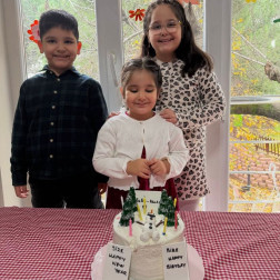 Arkadaşlıkla Büyüyen Bir Doğum Günü Sevinci