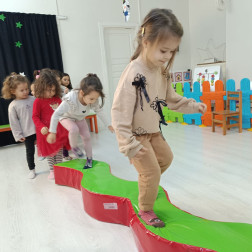 Denge Parkurunda Adım Adım