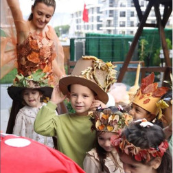 Sonbahar Şenliği: Doğadan İlham Alan Renkli Anlar