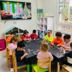 Yeni Yıl Coşkusu: Minik Ellerle Yaratıcı Atölye