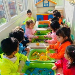 Duyusal Oyun Masası: Keşfederek ve Eğlenerek Öğreniyoruz