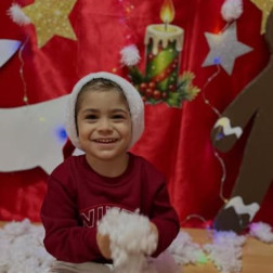 Kış Masalı: Minik Ellerle Kar Keyfi