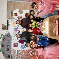 MEKTEBİM'DE 1 YAŞ DAHA BÜYÜDÜM :)