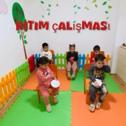 🎵 Minik Kulaklar Ritimle Gelişiyor!