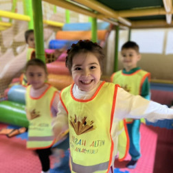 Oyunun Gücüyle Büyüyoruz: Minik Mühendisler Macera Parkurunda!