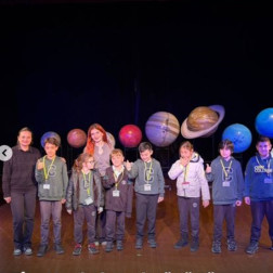 🎭 Sahne Işıkları Altında Hayal Gücümüzü Keşfediyoruz!