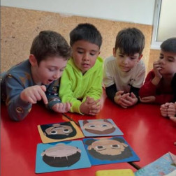 Eğlenerek Öğreniyoruz: İngilizce Dersimizde Bugün!