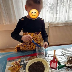 🌱 Küçük Ellerde Büyük Mucizeler: Kompost ve Ekim Atölyemiz!