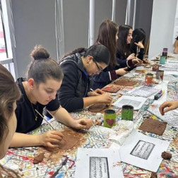 🏺 Geçmişin İzinde: Minik Eller Tarihe Dokunuyor!