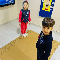 4 YAŞ ETKİNLİĞİMİZ