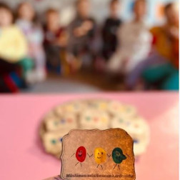 🤝 Kardeşlik Engel Tanımaz: Küçük Parmaklardan Büyük Mesajlar!