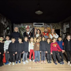 Geleneksel Sanatlarla Tanışıyoruz: Sahne Tozuna İlk Adım! 🎭✨