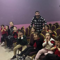 🎭 Küçük Sahne, Büyük Heyecanlar!