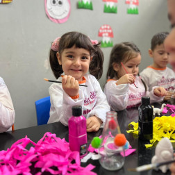 🎨 Küçük Ellerde Büyük Sanat: Taş Boyama Atölyemiz!