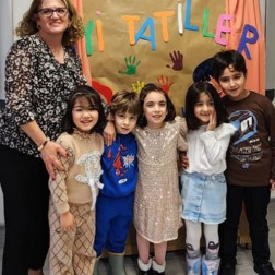 Beyond the Classroom: Uluslararası Bakış Açısı