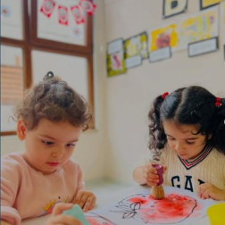 🍓 Küçük Ellerin Renkli Dünyası: Çilek Mevsimi!