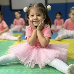 Dünyam’da Bale Zamanı: Zarafet ve Kahkaha Bir Arada! 💕