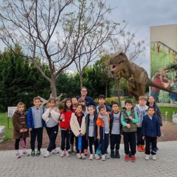 🦖 Geçmişe Yolculuk: Minik Kaşifler Dinozorların İzinde!