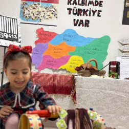 Minik Ellerle Yedi Bölgemiz: Yerli Malı Haftası Coşkusu