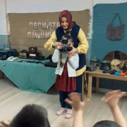 Geçmişten Günümüze: Küçük Ellerde Eski Anılar