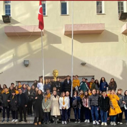 Çemberlitaş Anadolu Lisesi'ndeyiz'