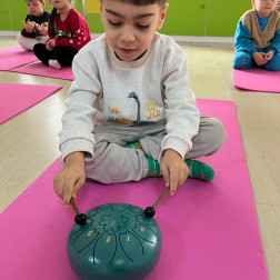 🎶 Küçük Ellerde Büyük Huzur: Dil Davulu ile Tanışıyoruz!