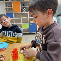 🎨 Tasarım Atölyesi: Otoportre Çalışması