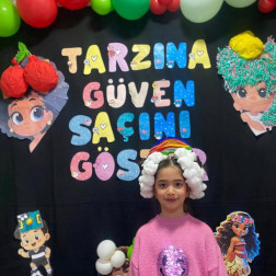🌈 Tarzına Güven, Saçını Göster!