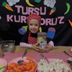 Turşu Kuruyoruz Atölyesi
