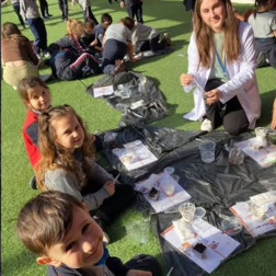 Geleceğin mucitleri bugün okul bahçemizde doğayla bilimi buluşturdu! 🌿🔬