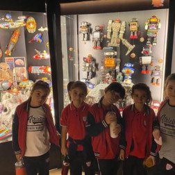 🚀 Geçmişin İzinde, Geleceğin Hayallerinde!